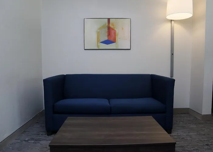 Holiday Inn Express Baton Rouge North By Ihg